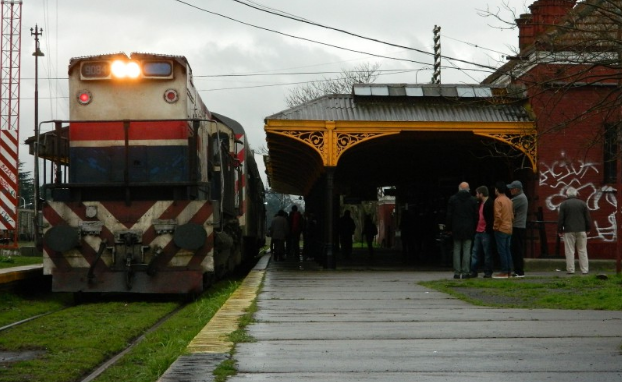 Ferrobaires dejó sin trabajo al guarda de la Estación de Trenes de Tandil