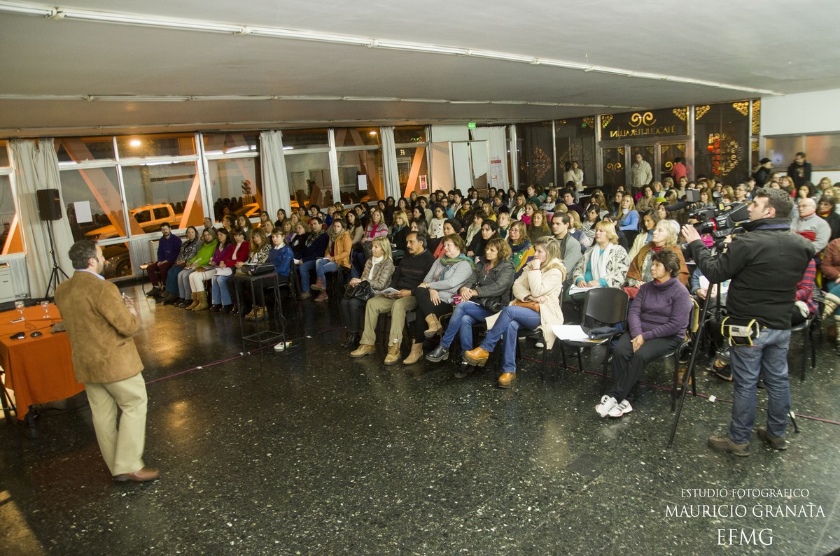 Se llevó a cabo la cuarta charla del ciclo «La enfermedad es otra cosa»