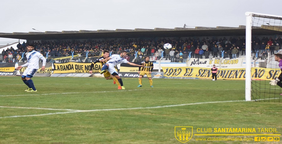 Santamarina trabajó el partido y le ganó con oficio 2 a 0 a Brown de Madryn