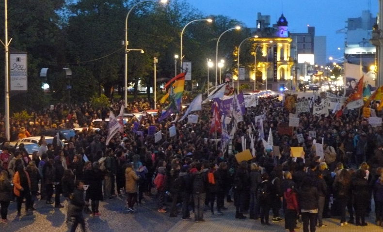 Miércoles Negro: Con una masiva movilización Tandil dijo #NiUnaMenos