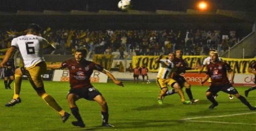 Santamarina generó poco en una derrota que duele más en el juego que en la tabla de posiciones