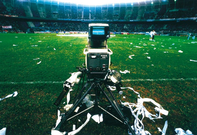 El fin del fútbol público: Ted Turner y Fox televisarán el fútbol argentino en 2017