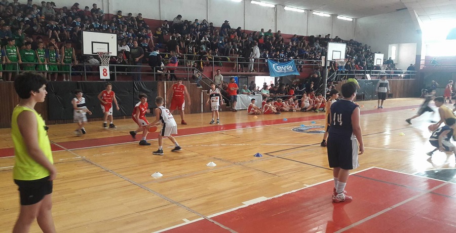 Amistades de pelota naranja: Más de 1300 chicos disfrutaron del 13° Encuentro Nacional de Mini Basquet