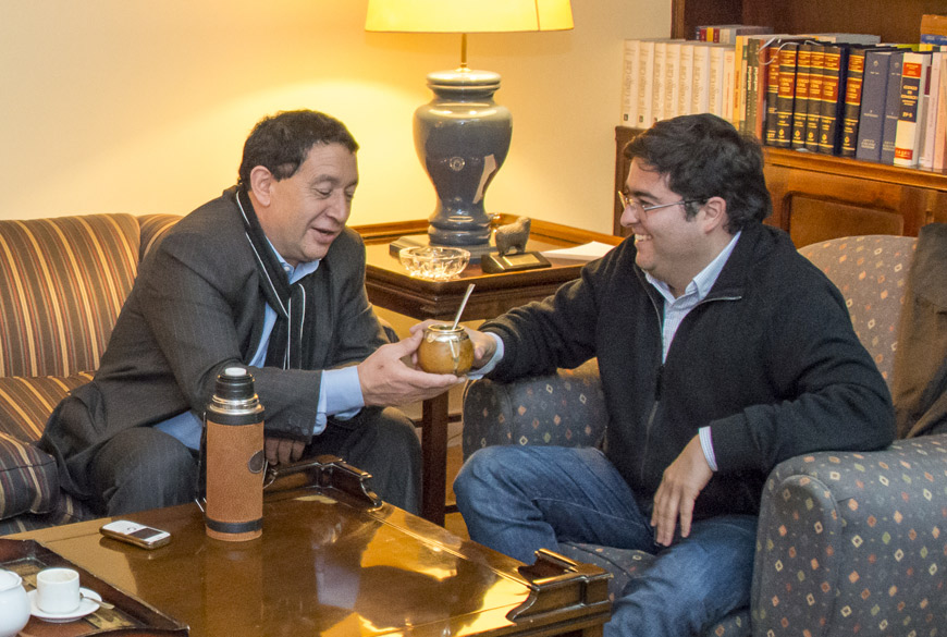 Con Pablo Bossio de licencia, asume Raúl Escudero para votar el presupuesto 2017