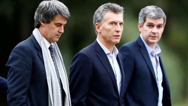 Denuncia penal contra Macri, Peña y Prat-Gay por el blanqueo de capitales