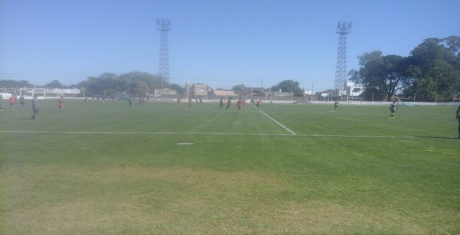 Santamarina y San Martín de San Juan hicieron fútbol en el Damaso Latasa