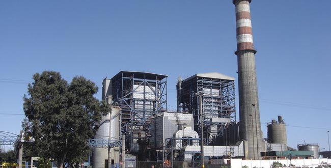 A pesar de las promesas laborales, la termoeléctrica de Barker tiene mayoría de empleados extranjeros
