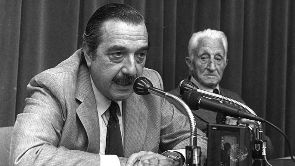 Funcionario de Illia y Alfonsín salió al cruce de Ernesto Sanz y los renunciamientos de la UCR