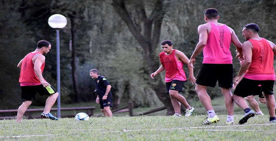 Novedades aurinegras que viaja a Campana para jugar ante Villa Dalmine