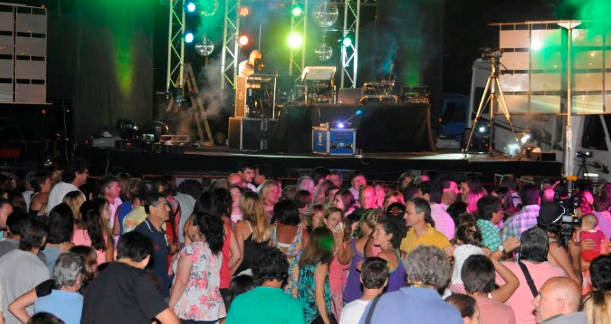 Este sábado se realizará una gran fiesta retro en el anfiteatro