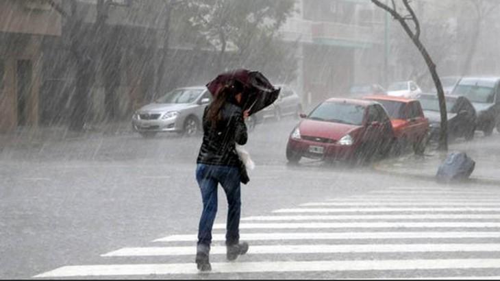 La intensa lluvia persistirá durante toda la jornada en Tandil