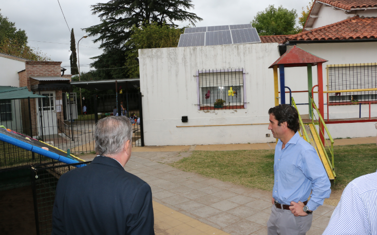 El Municipio y la Usina presentaron el sistema de energía solar en el jardín de infantes 904