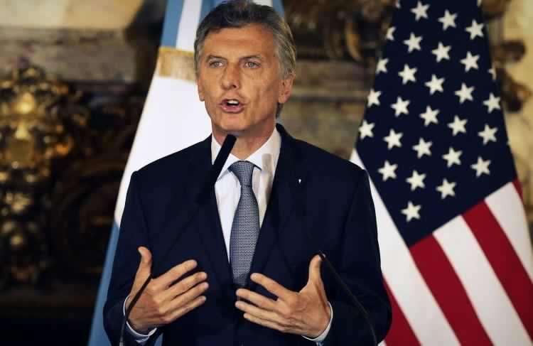 Macri hipotecó los recursos naturales argentinos como garantía para endeudarse en el exterior