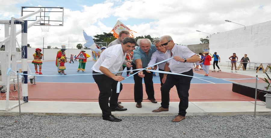 Un sueño cumplido: Ferro inauguró su playón polideportivo