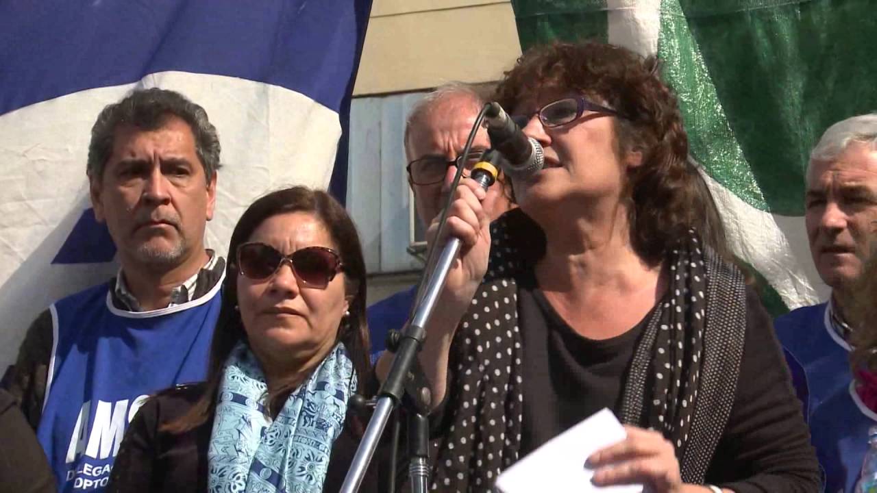 Docentes convocan a «abrazar» la Escuela Itinerante frente al Congreso esta tarde