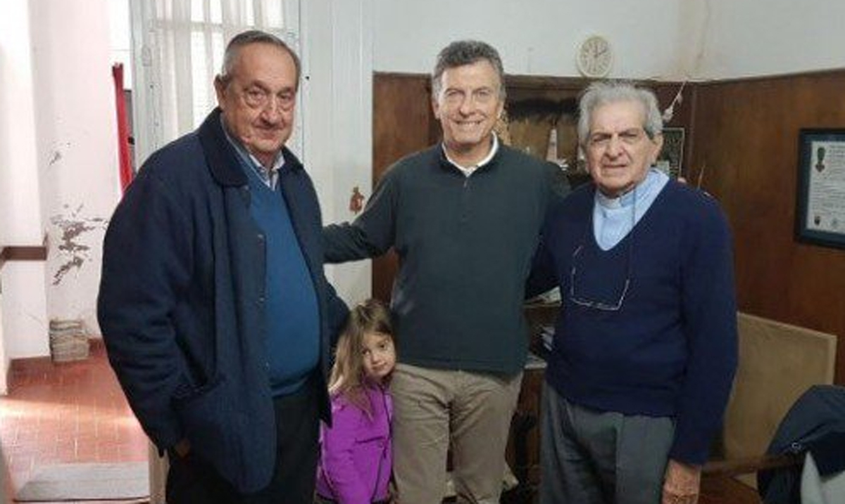 Macri no tenía previsto visitar a Lunghi, fue el padre Troncoso quien lo invitó al encuentro