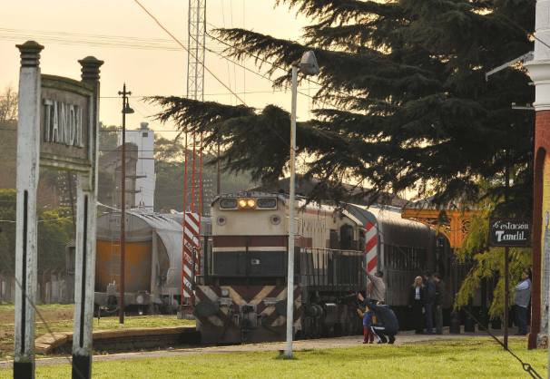 Diputados provinciales del PJ-FPV piden la vuelta del tren a localidades del interior bonaerense