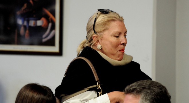 Carrió dijo que el fallo de la Corte es «positivamente correcto» y luego se ausentó en la votación