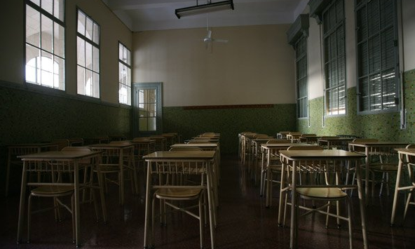 Suspendieron las clases en los turnos tarde y noche en todas las escuelas de la ciudad