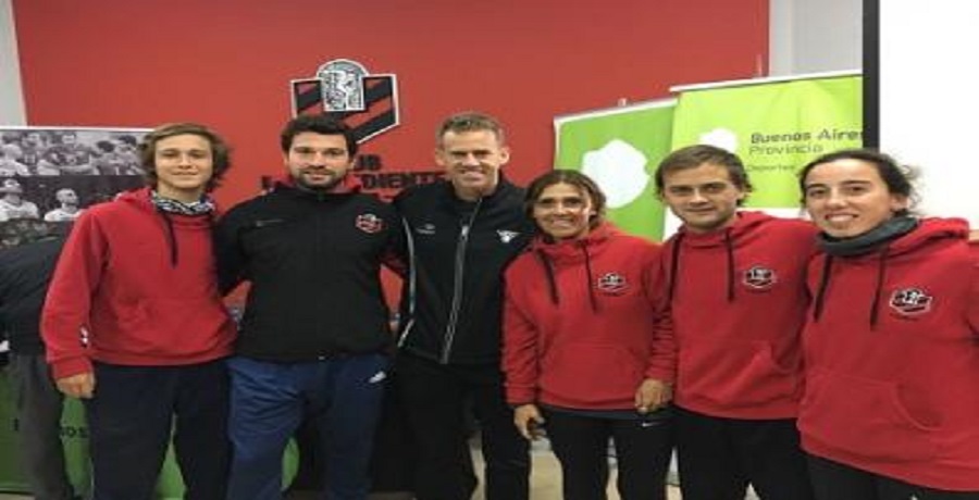 El capitán argentino de Copa Davis paso por Tandil y brindo una charla en el Club Independiente