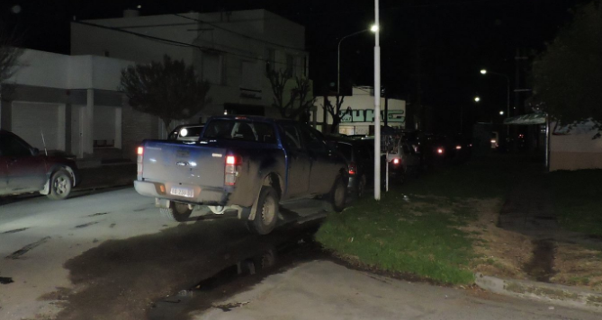 Vecina escrachó al intendente Lunghi en Facebook por dejar una camioneta mal estacionada