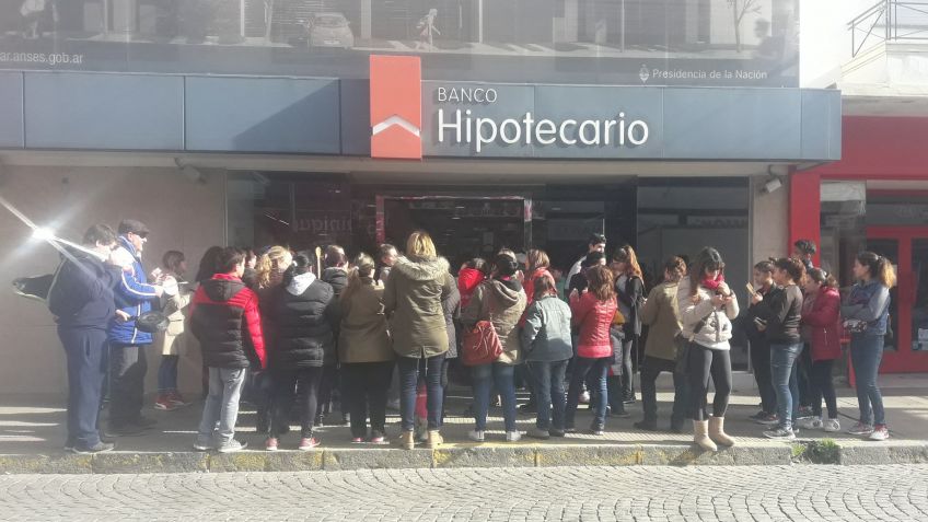 Procrear: nueva protesta frente al Banco Hipotecario
