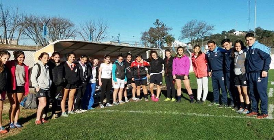 La Selección femenina de fútbol comenzó sus entrenamientos en el Estadio San Martín