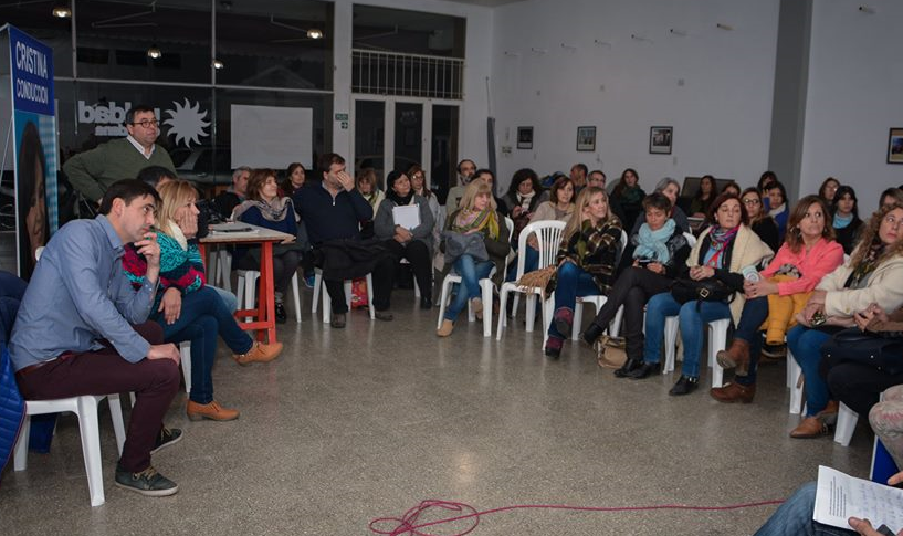 Iparraguirre: «Cada 15 días anuncian obras en las escuelas pero todavía no han puesto un solo ladrillo»
