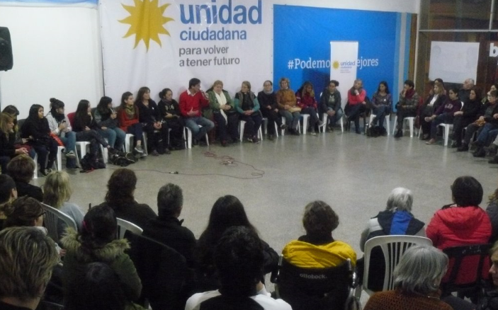 A dos días del cierre de campaña Iparraguirre realizó un encuentro de «mujeres frente al ajuste»