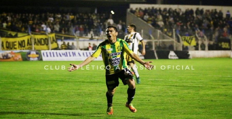 Aldosivi hizo valer sus individualidades y venció a Santamarina en el comienzo de la B Nacional