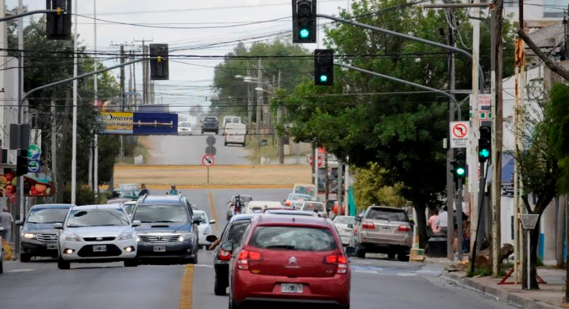 Reprograman la «onda verde» en las avenidas de la ciudad