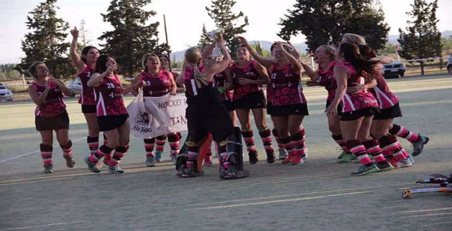 Hockey: Las mamis de San Ignacio son campeonas nacionales