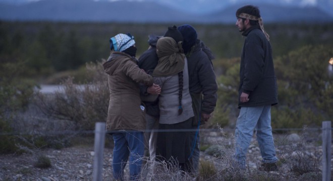 Los mapuches aseguran que plantaron el cuerpo: «Hace tres días no estaba ahí»