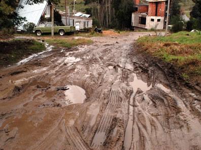 Vecinos de Villa del Parque denuncian que el barrio es excluido de los proyectos de urbanización