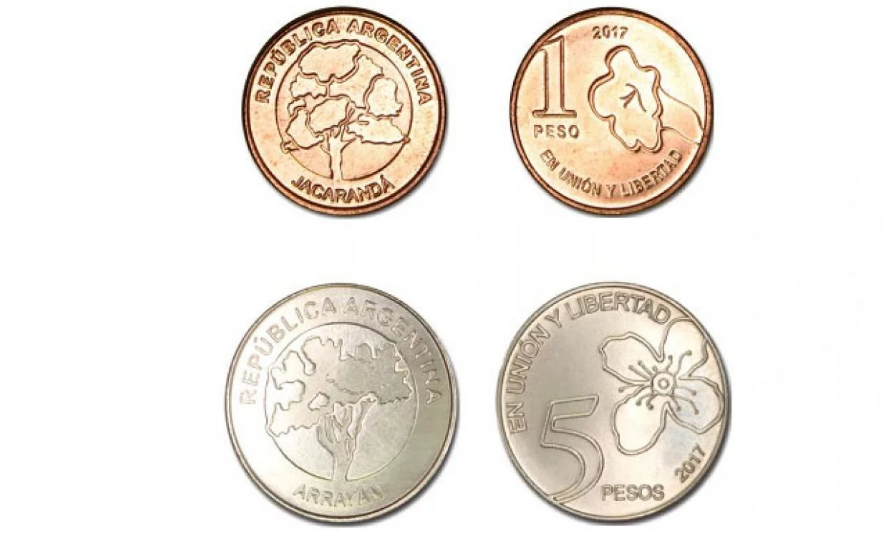 Con imágenes de árboles, así son las nuevas monedas de 1 y 5 pesos que entran en circulación