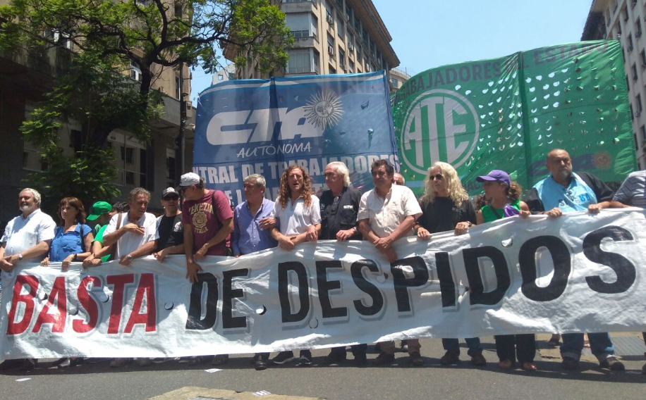 Los estatales de ATE protestan en todo el país con paro y marcha contra los despidos