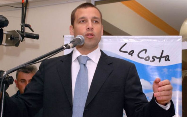 El intendente del Partido de La Costa, Juan Pablo De Jesús, declaró persona no grata al apropiador Norberto Atilio Bianco