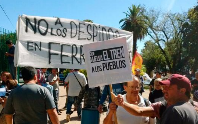 Organizaciones marcharon a La Plata para reclamar la reapertura de Ferrobaires