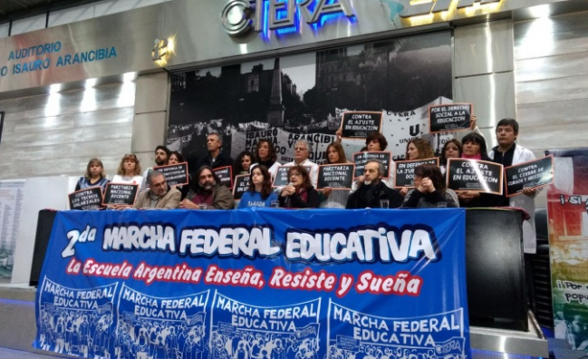 Comenzó la Marcha Federal Docente y van al paro mañana y el miércoles