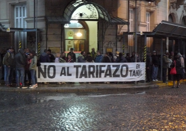 Vecinos reclamaron en Tandil contra los «tarifazos» y convocaron a reunirse el próximo viernes