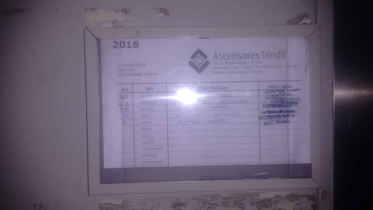 Peligro: La empresa que mantiene los ascensores del hospital no firma el mantenimiento desde mayo