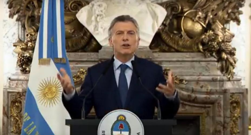 Macri reconoció que aumentará la pobreza, anunció retenciones y eliminó la mitad de los ministerios
