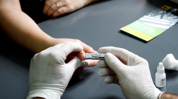 Por el ajuste, el 30% de las personas con VIH dejarán de recibir medicación