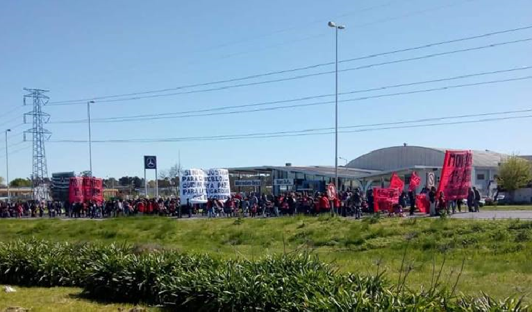 Organización 1 de Octubre cortó la ruta 226 para protestar contra el hambre