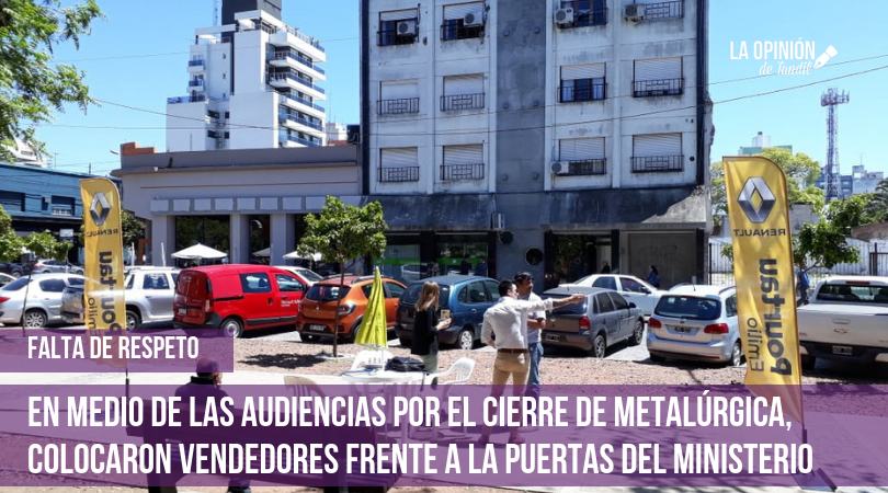 En plena negociación por Metalúrgica, Renault instaló una promoción frente al Ministerio de Trabajo