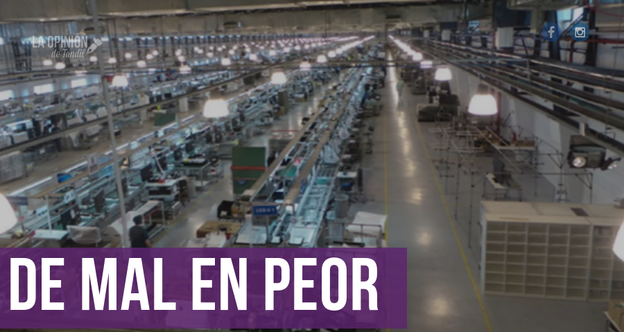 La industria cayó 6,8 por ciento y la construcción 3,7 en octubre