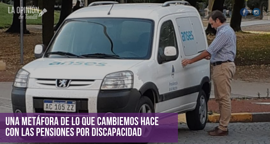 Es viral: El director regional de Anses obstruyó una rampa de discapacidad con su camioneta