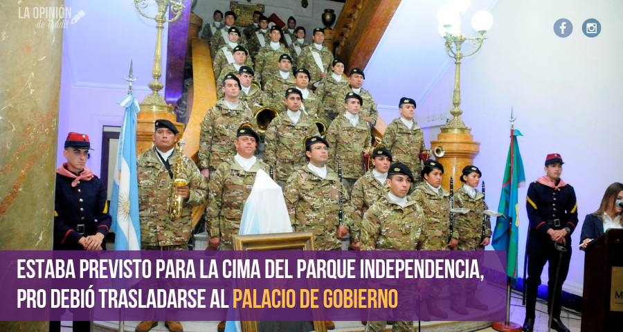 Por la lluvia, el acto oficial por el aniversario de Tandil fue en la Municipalidad