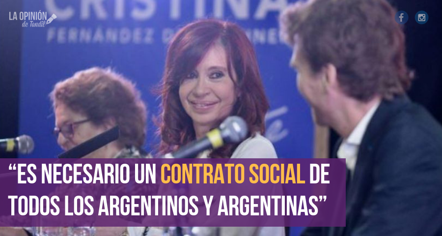 Cristina Kirchner presentó su libro ante una multitud