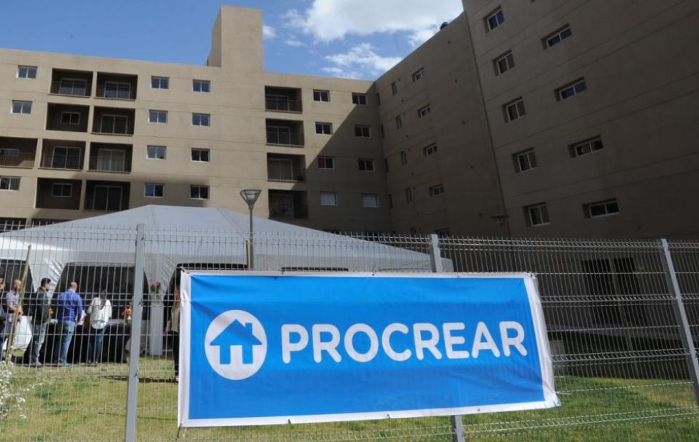 Más de 400 personas se inscribieron en las primeras líneas de financiamiento PROCREAR